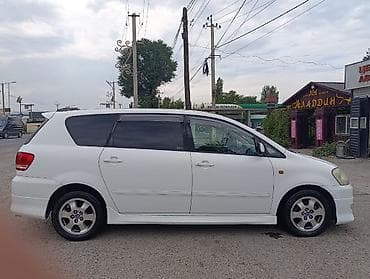 sprinter 2 7: Toyota Ipsum: 2003 г., 2.4 л, Автомат, Бензин, Минивэн — 4
