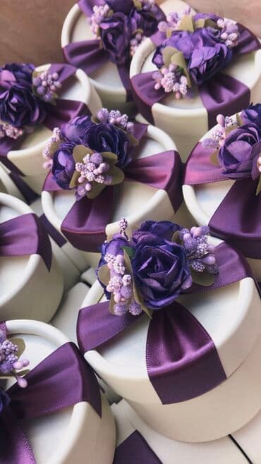 свадебное очень красивое платье: Свадебный аксессуар, Бутоньерка, Новый, цвет - Фиолетовый — 2