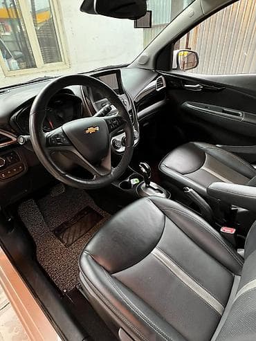 Продажа авто: Chevrolet Spark: 2019 г., 1 л, Вариатор, Бензин, Хэтчбэк — 10