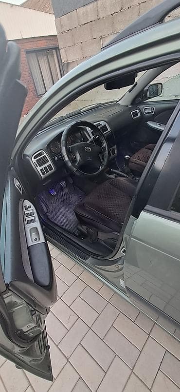 Toyota Avensis: 2003 г., 1.8 л, Механика, Универсал — 2