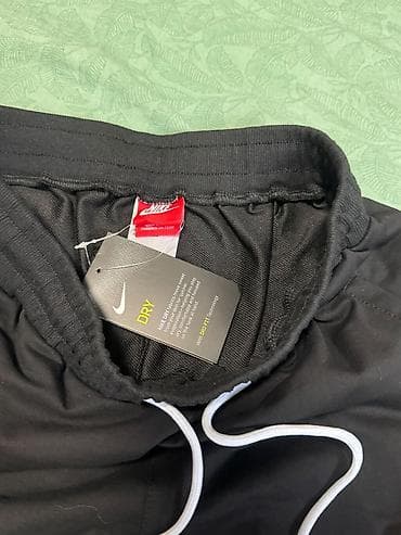 Мужская одежда: Мужские шорты, L, Nike, Новый, цвет - Черный — 3