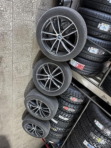 ось 19 5: Колеса в сборе 275 / 40 / R 18, Всесезонная, Комплект, Легковые, Литые — 2