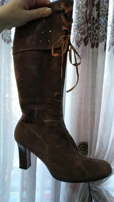 сапоги из натурального меха и кожи: Сапоги зимние, б/у, отдам за 2000 сом, в отличном состоянии — 1