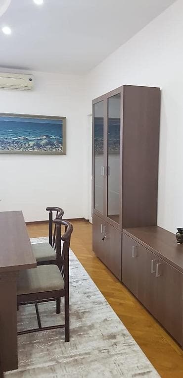 osh flat: Сдаю 4х комнатную квартиру, ул. Московская 160/1 перес. Исанова — 5