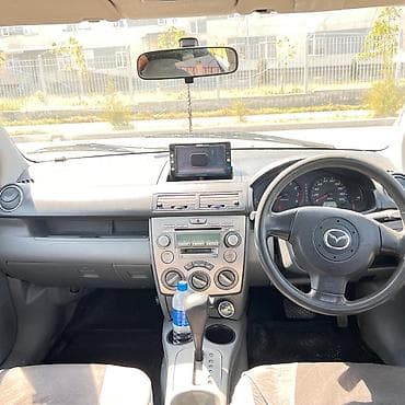 последующим: Mazda Demio: 2004 г., 1.5 л, Автомат, Бензин, Хэтчбэк — 10