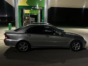 v class: Mercedes-Benz C-Class: 2003 г., 1.8 л, Автомат, Бензин, Седан — 2