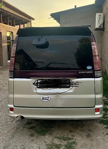 наклейки на машине: Honda Stepwgn: 2003 г., 2 л, Автомат, Газ, Минивэн — 5