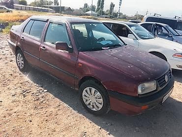 Унаа: Volkswagen Golf: 1993 г., Кол менен иштөөчү, Газ, Хетчбек — 4