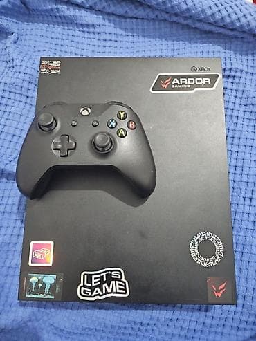 самый дешёвый xbox: Xbox One X, 1 ТБ. Комплект: консоль, 1 оригинальный беспроводной — 8