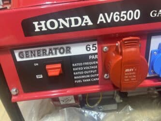 Генераторы: Бензиновый генератор HONDA AV6500 Основные характеристики по фото: - — 2