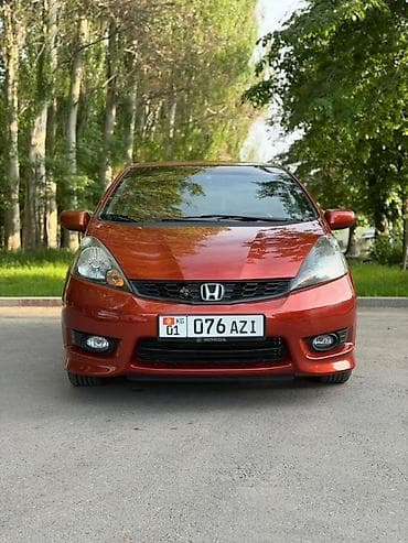 mini coper: Honda Fit: 2012 г., 1.5 л, Вариатор, Бензин, Хэтчбэк — 3
