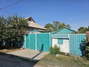 дом с бассейном посуточно бишкек: Дом, 80 м², 4 комнаты, Собственник, Старый ремонт — 1