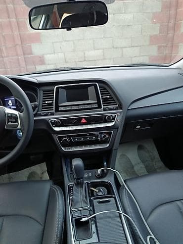 Транспорт: Hyundai Sonata: 2021 г., 2 л, Автомат, Газ, Седан — 7