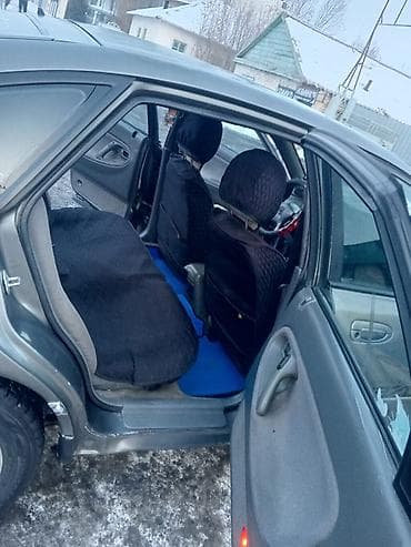 bmw e740: Mazda Cronos: 1992 г., 2 л, Механика, Бензин, Седан — 5