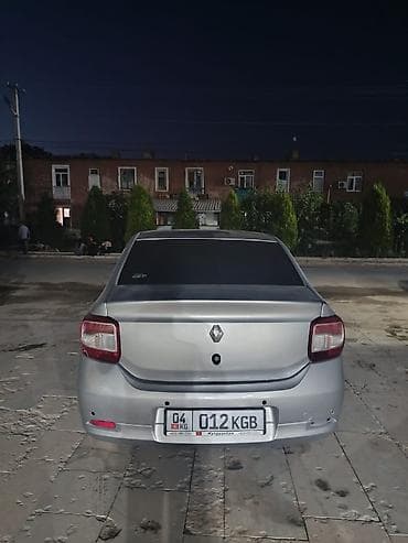 Renault Logan: 2014 г., 1.6 л, Механика, Бензин, Седан — 3