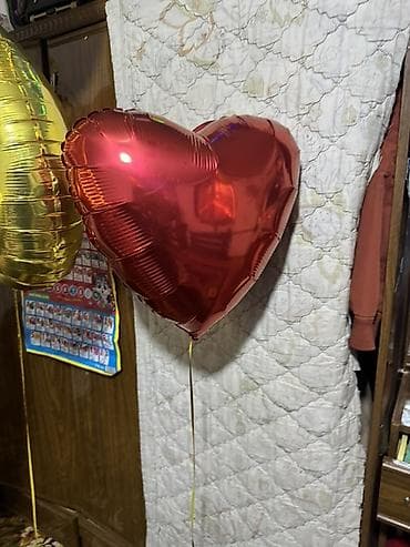 Набор праздничных шаров - Фольгированные шары: золотые цифры «3» и