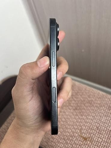 iphone 8 plus ош: IPhone 16 Pro, Б/у, 256 ГБ, Black Titanium, Коробка, 91 % — 2