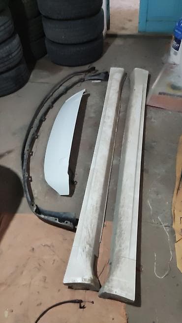 Задний спойлер Honda