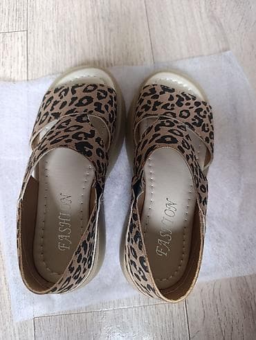 osiris d3: Новые женские сандалии на платформе с леопардовым принтом 35р, высота — 3