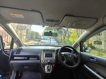 Транспорт: Honda Stream: 2004 г., 2 л, Универсал — 6