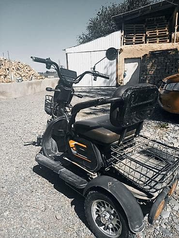 педаль с мотором: Обращайтесь в вотсап Электрический трёхколёсный скутер с двумя — 3