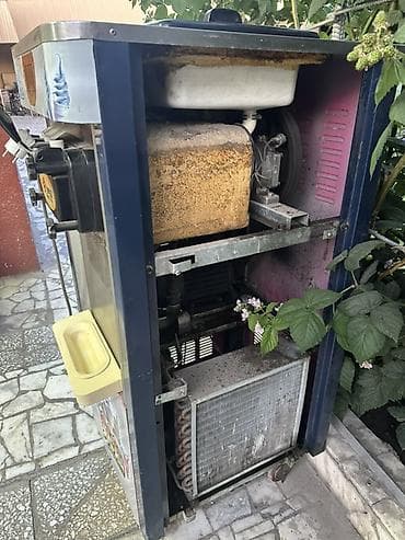 Оборудование для производства: Аппарат для мягкого мороженого GUANGSHEN Аппарат в хорошем состоянии — 2