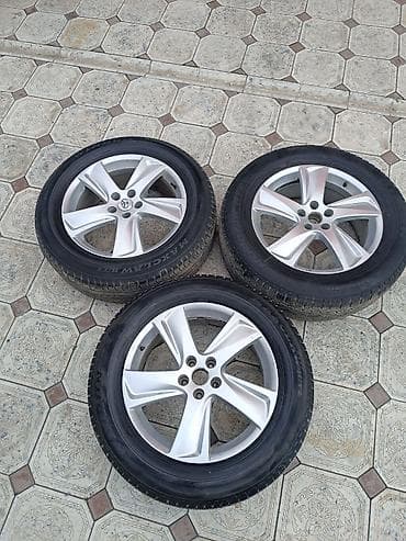 lexus is 200: Колеса в сборе R 19, Лето, Литые, отверстий - 5 — 2