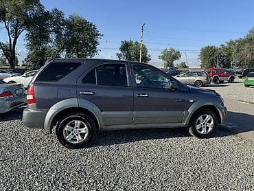 Унаа сатуу: Kia Sorento: 2005 г., 2.4 л, Кол менен иштөөчү, Бензин, Кроссовер — 4