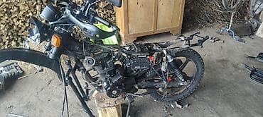 мото пидбайк: Классический мотоцикл Suzuki, 125 куб. см, Бензин — 9