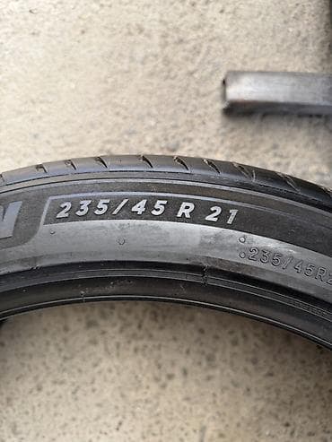 Комплект летних шин Michelin Pilot Sport 4 SUV — 4 шт. - Размер: 235 — 5