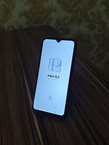 редмй: Redmi note 8. 64. касяг экран трэшина и аккумулятор сдулся синий — 2