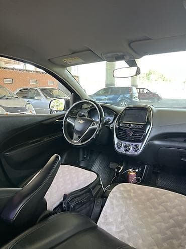 Chevrolet: Chevrolet Spark: 2016 г., 1 л, Вариатор, Бензин, Хэтчбэк — 5