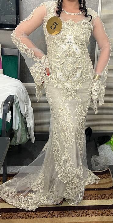 Вечернее платье с камнями с варовски, жемчуг, ручная работа, шлейф