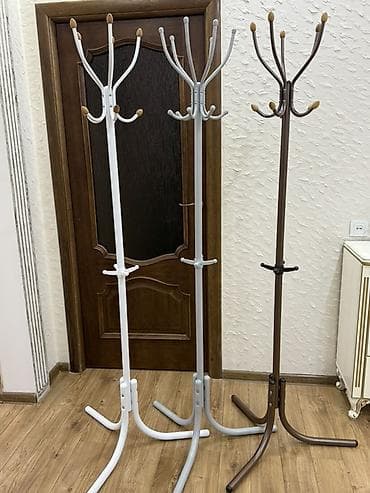 Напольная вешалка для одежды, металлическая, разборная. - Материал at lalafo.kg Напольная вешалка для одежды, металлическая, разборная. - Материал