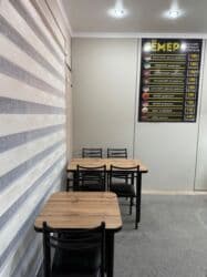 дом с действующим бизнесом: Продается действующий пивной магазин «Бёмер» с посадочными местами — — 5