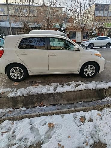 машина алуу: Scion xD: 2010 г., 1.8 л, Автомат, Бензин, Хетчбек — 4
