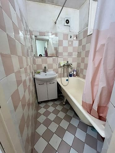 osh flat: 2 комнаты, 47 м², ул. Орозбекова / Жибек Жолу Индивидуалка, 5 этаж, Косметический ремонт — 7