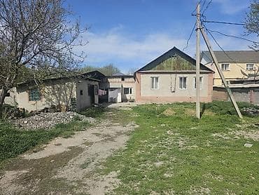 продается кашара: Продается жилой дом с большим огражденным участком 8 соток, фактически — 2