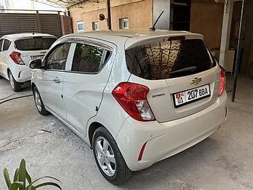 Продажа авто: Chevrolet Spark: 2018 г., 0.1 л, Вариатор, Бензин, Хэтчбэк — 4