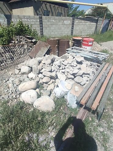 отдам стройматериалы бесплатно: Отдам даром жжёный кирпич около 600 шт . самовывоз !!! Бишкек — 2