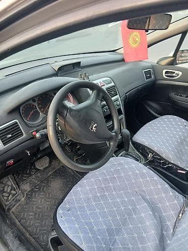 Peugeot 307: 2004 г., 1.5 л, Автомат, Бензин, Хэтчбэк