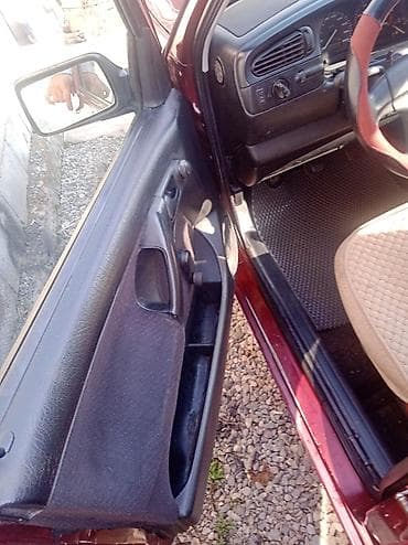 Volkswagen: Volkswagen Vento: 1994 г., 1.6 л, Механика, Бензин, Седан — 8