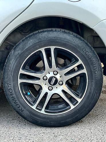 platz vitz: Toyota Ist: 2003 г., 1.5 л, Автомат, Бензин, Хэтчбэк — 5