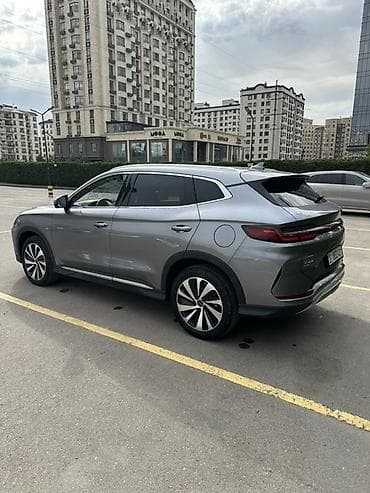 BYD: BYD Song Plus: 2024 г., 1.5 л, Гибрид, Кроссовер — 7