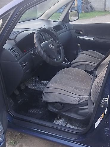 экран для машины: Toyota Avensis: 2003 г., 1.6 л, Ручные, Бензин, Седан — 3