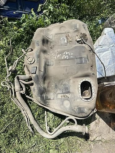 Топливный бак Subaru — 1