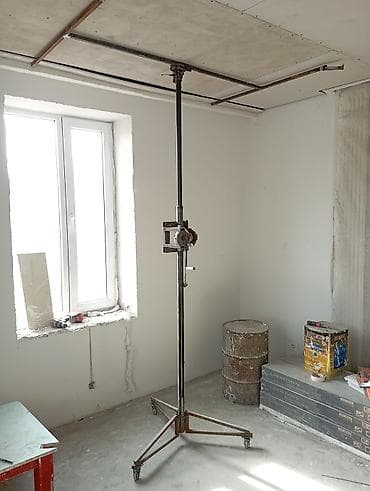 Упаковочно-фасовочные аппараты: Подъёмник для листовых материалов (гипсокартон/ГВЛ/фанера) на колёсной — 1