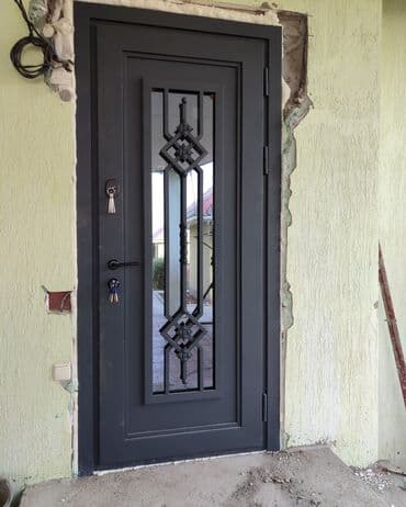 закройный стол бу: Двери для частных домов — 17