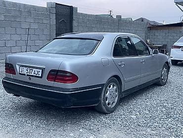 Mercedes-Benz E-Class: 1995 г., 3.2 л, Автомат, Газ, Седан — 2