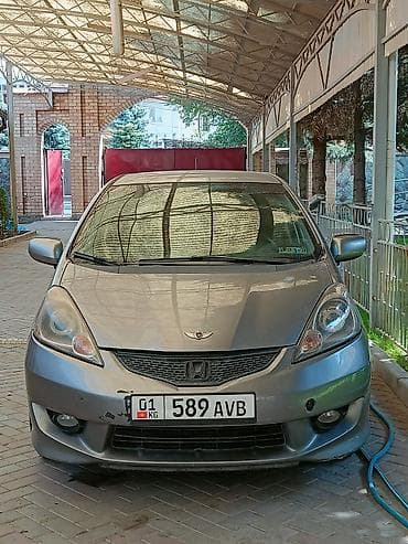 Транспорт: Honda Fit: 2009 г., 1.5 л, Автомат, Бензин, Хэтчбэк — 3
